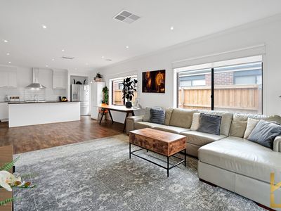 18 Sugarlea Street, Manor Lakes