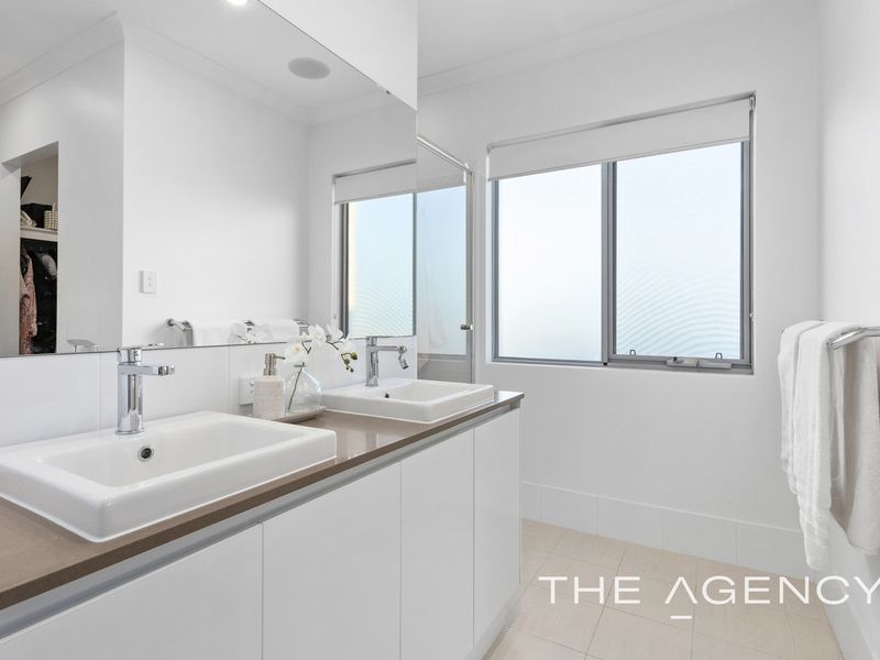 6 / 19 Perlinte View, North Coogee