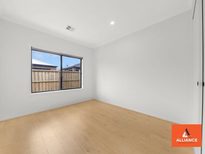 12 Frank Avenue, Truganina