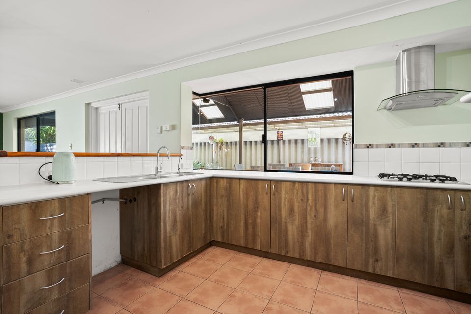 25 Seawind Drive, Rockingham