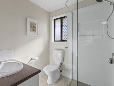 4 / 5 Seabrook Street, Kedron