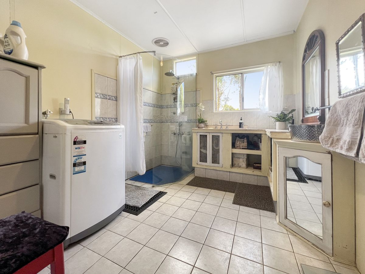 13 Panoramic Drive, Atherton