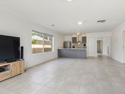 43 AXFORD BOULEVARD, Wodonga