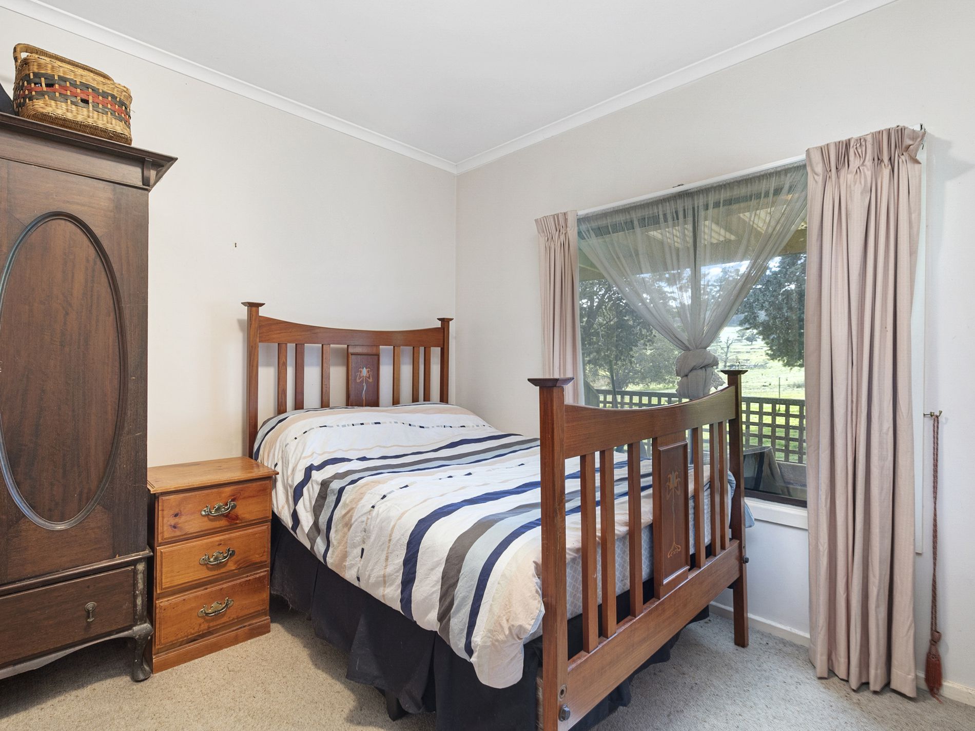 2115 HIGHLANDS ROAD, Whiteheads Creek