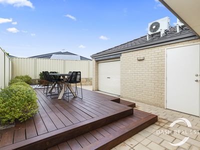 2 Alvarez Parkway, Tapping