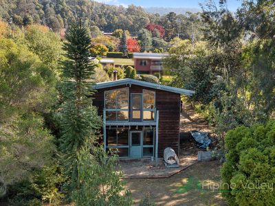 6 Reid Court, Tawonga South