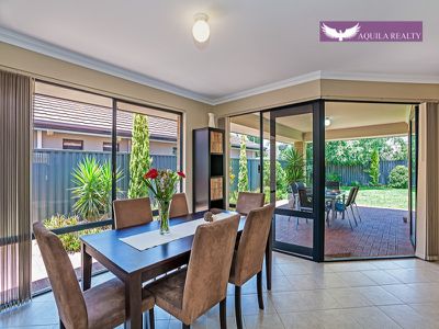 4 Octagon Gardens, Aveley