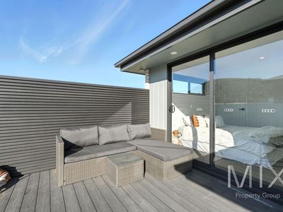 10 Bluetongue Drive, Magra