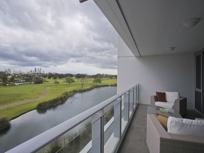 17 / 23 Bow River, Burswood