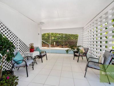 10 Gilbert Crescent, Castle Hill
