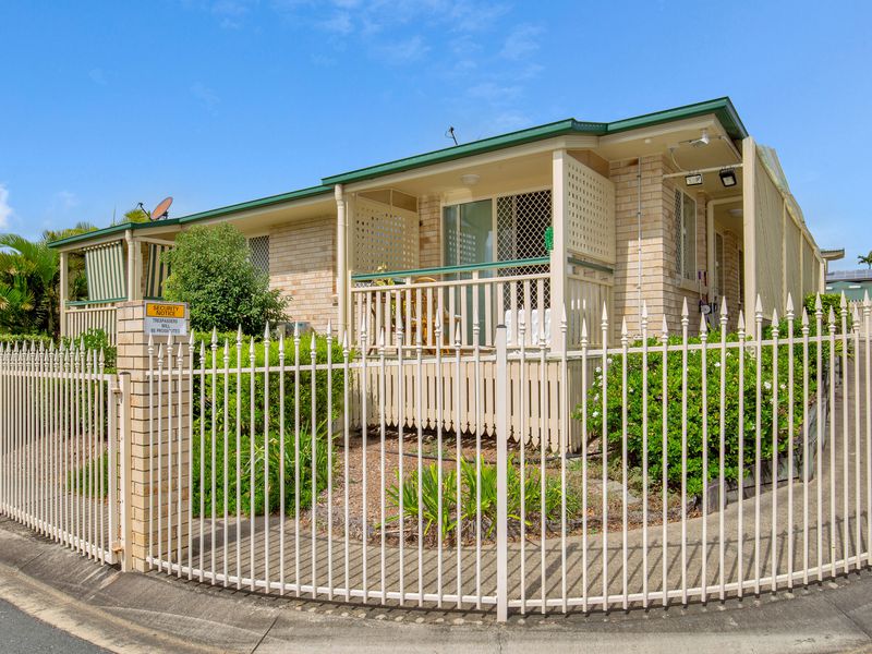 9 / 10 Winani Street, Slacks Creek