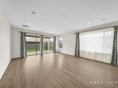 48 Galveston Avenue, Fraser Rise