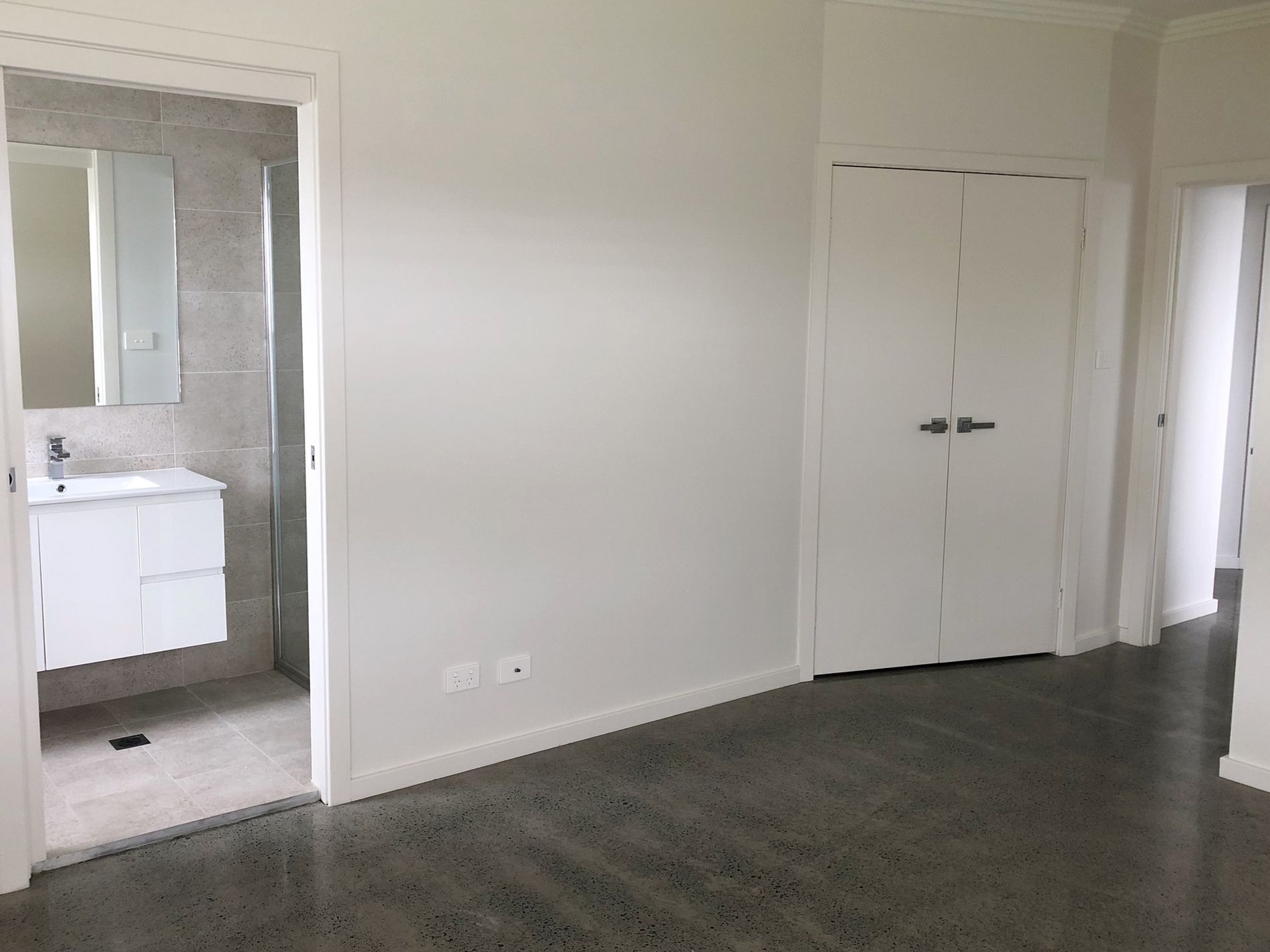 1 / 33 Caravel Crescent, Shell Cove