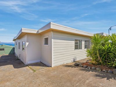 29 Robinia Street, Primrose Sands