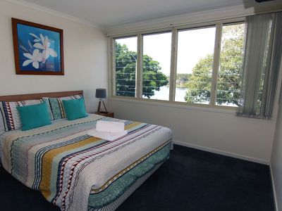 10 / 2 Little Street, Forster