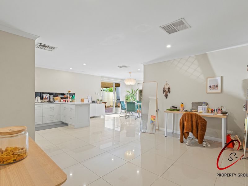 24 Powderbark Bypass, Kenwick