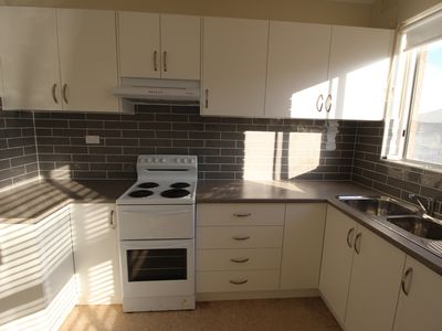 2 / 284 Cowper Street, Warrawong