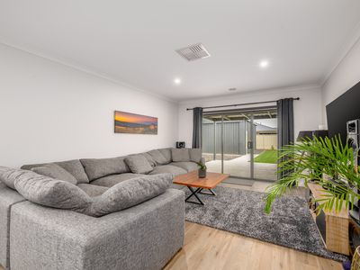 8 Fletcher Avenue, Mooroopna