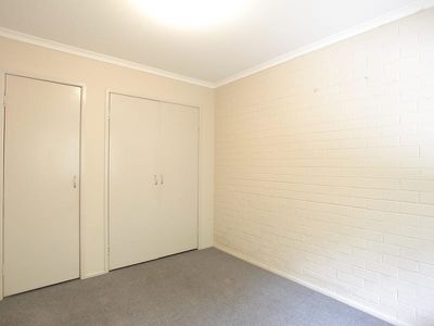 48 / 155 John Paul Drive, Springwood