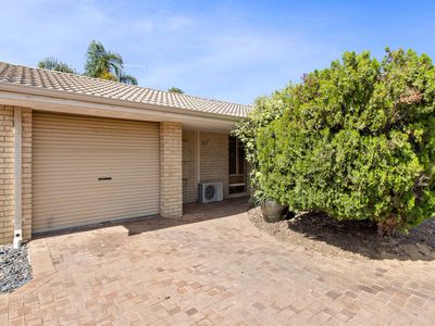 2/31 Ostend Road, Scarborough