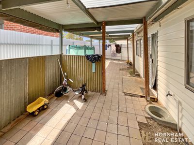 2 / 114 Bennett Road, Horsham
