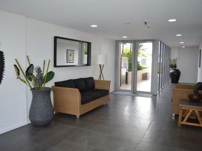 8 / 2242 Logan Road, Upper Mount Gravatt