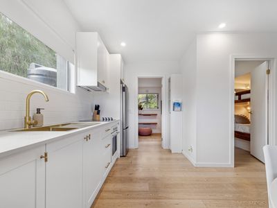 15 Merry Street , Kioloa