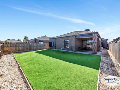 17 Mathoura Avenue, Werribee