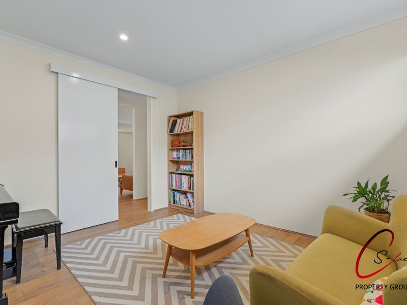 10 Iwasaki Crest, Ellenbrook