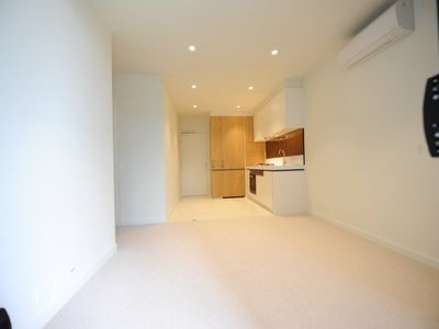 1002 / 4 Daly Street, South Yarra