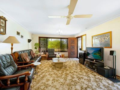 12 Fairsky Avenue, Mermaid Waters