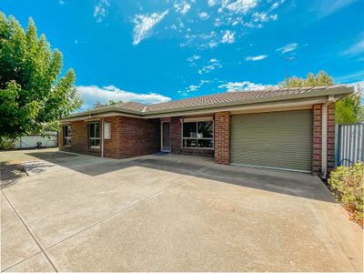 2 / 61 Shadforth Street, Kerang