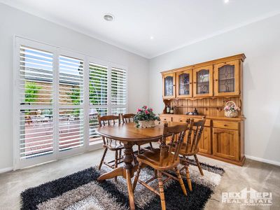 15 Gables Walk, Narre Warren South