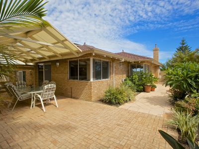 24 Breadsall Close, Carine