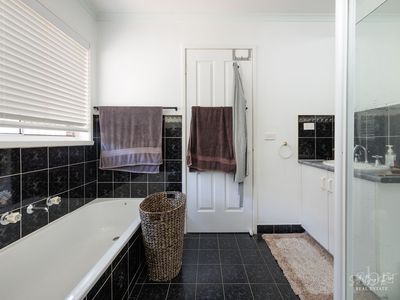 16 FLAX STREET, Baranduda