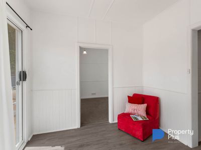 45 Menzies Street, Charlton