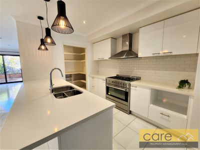 6 Berrima Court, Cranbourne North