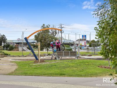 25 Kantara Crescent, Lara