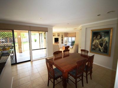4 Chick Close, Wangaratta