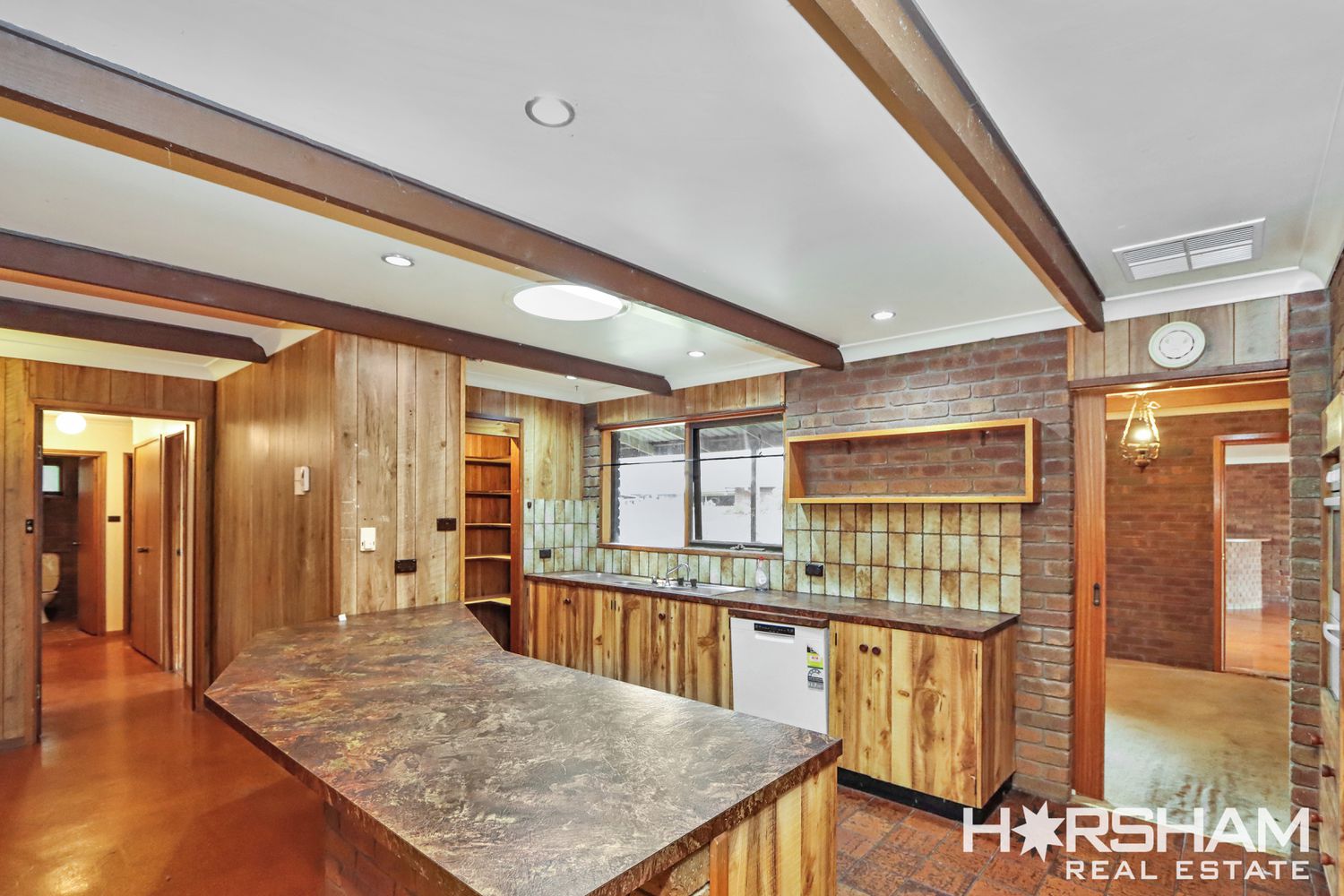 28 Windsor Crescent, Horsham