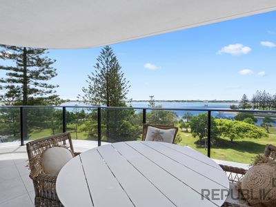 502 / 180 Marine Parade, Labrador