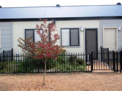 7 / 2-6 Kelly Street, Werribee