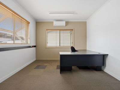 T8 / 75 Newnham Drive, Newnham