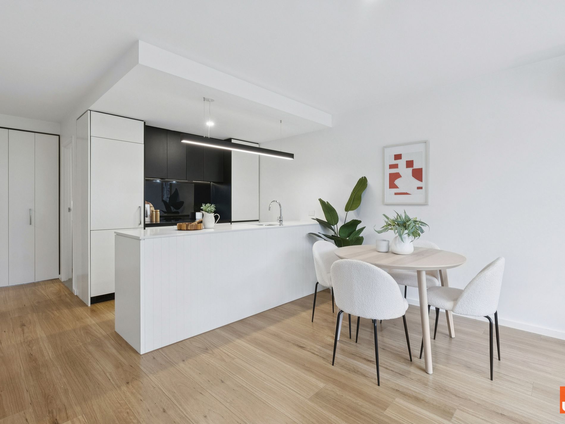 206 / 21 Challis Street, Dickson