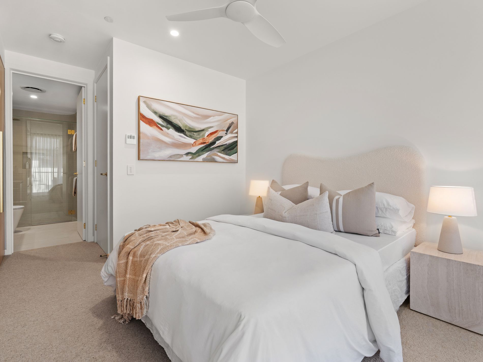 302 / 949 Gold Coast Highway, Palm Beach