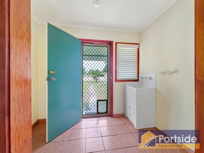 24 Pershing Place, Tanilba Bay