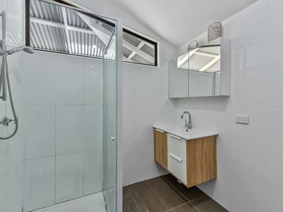 101 Thomas Drive, Mount Burr