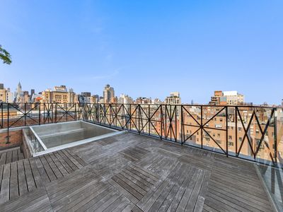 18 Gramercy Park South, New York, NY, International