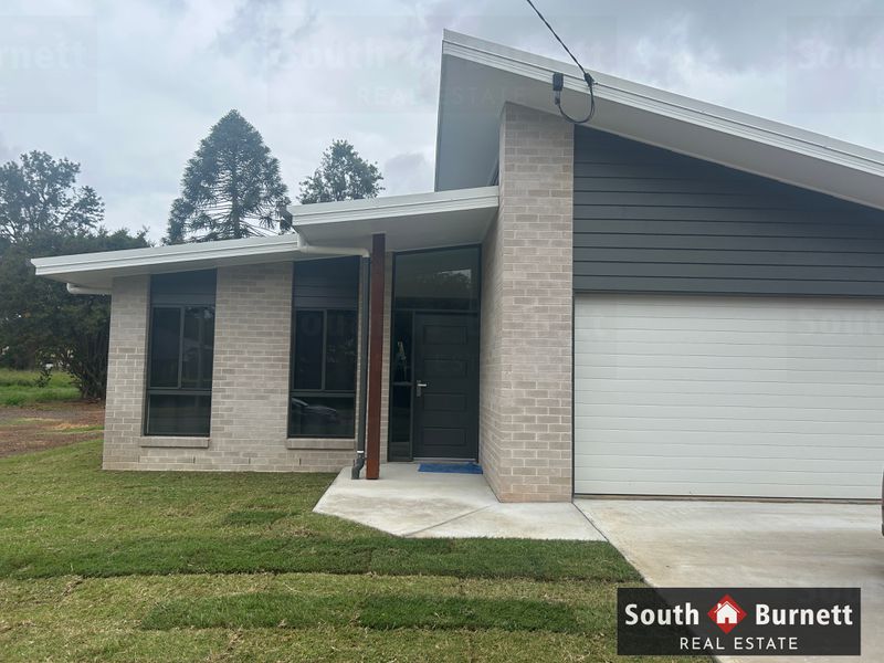27-29 Duke Street, Kingaroy