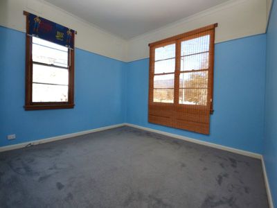 44 Lakeside Avenue, Mount Beauty